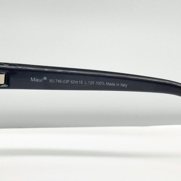 Maui Jim Byron Bay MJ 746-03F Black Blue Marlin Sunglasses Polarized Lenses - Picture 5 of 9